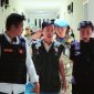 Kasatpol PP Basuki Rachmat dan Kasi Opsdal Tata suparta saat melaksanakan operasi pekat pada kost-kost an yang diduga digunakan tempat asusila