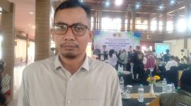 Doc istimewa: Ketua Pelaksana Tugas (Plt.) PWI Karawang, Mustapid, saat acara OKK di Hotel Sutan Raja Bandung