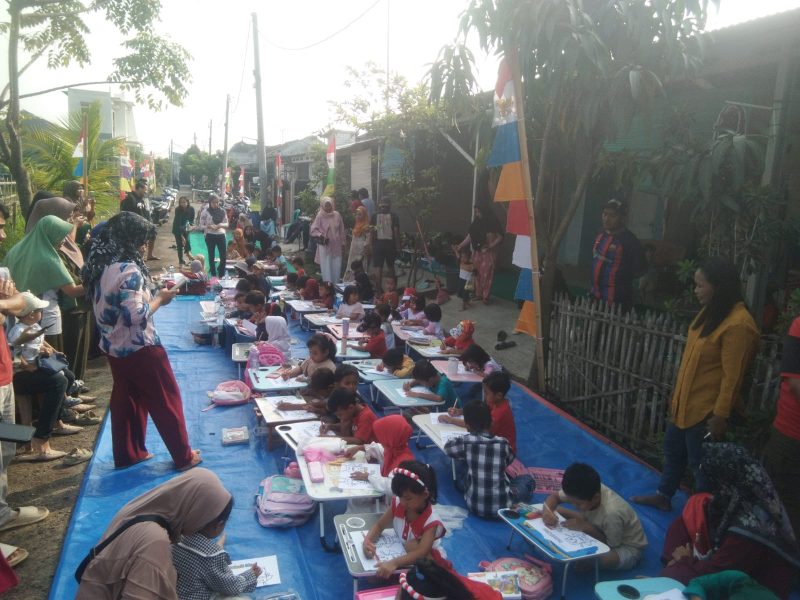 Keterangan Poto: Warga Grand Kedung Waringin Gelar Lomba Mewarnai Sambut HUT RI ke-80