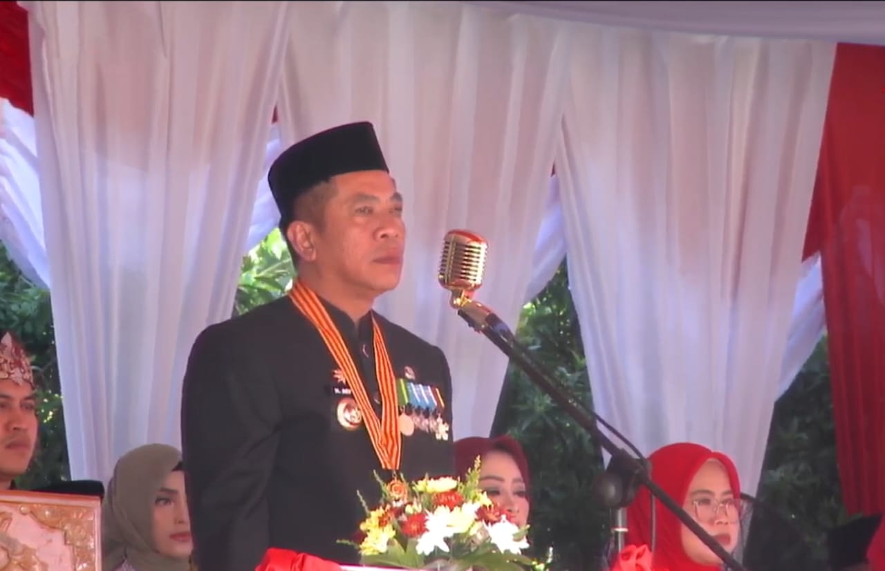 Bupati Karawang Aep Syaepuloh