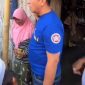 Foto Bupati Karawang Aep Syaepuloh saat turun langsung mengunjungi rumah tidak layak huni dan langsung memberikan bantuan di Desa kutajaya salahsatu bukti Bupati yang peduli pada rakyatnya