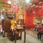Keterangan Poto: Pengurus dan locu Yayasan Vihara Darma Prasada Karawang (Bio Kwan Tee Kun) melaksanakan ritual persembahyangan Cioko pada akhir bulan 7 Cit Gwe (doc istimewa)