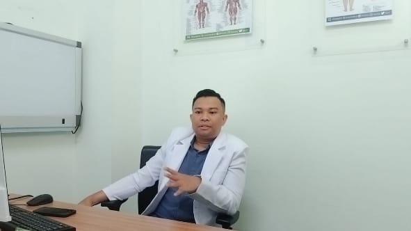 dr. Muhammad Ari Arifin, Sp.OT