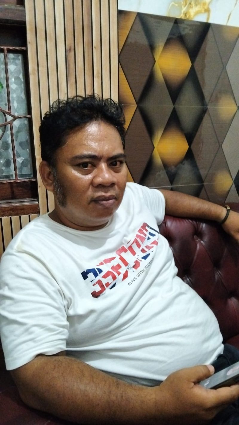 Aktivis Karawang, Budi Santosa, yang akrab disapa Lurah Totoang