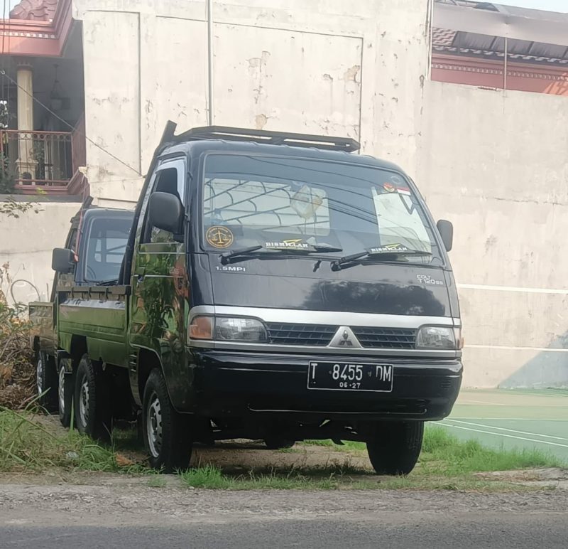  Pickup milik warga bernama Saeful Farid, warga Dusun 2, RT 09/RW 003, Desa Kalibuaya, yang hingga kini belum juga kembali setelah disewa oleh seseorang yang disebut bernama Bedo sekitar dua minggu lalu.