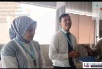 Hendra, Manager Keperawatan RS Hastien saat memberikan keterangan kepada media untuk menunggu hasil audit Dinkes kabupaten Karawang 