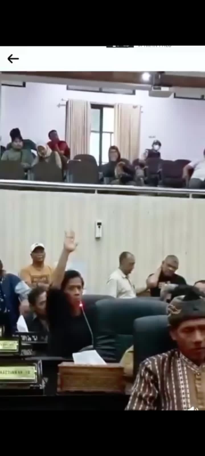 Poto saat Sekretaris Umum Forum Karawang Utara Bergerak (FKUB), Nana Satria Permana dalam Rdp