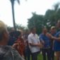 Foto screenshot dari video saat Kepala desa Purwadana dan Kepala desa Wadas 