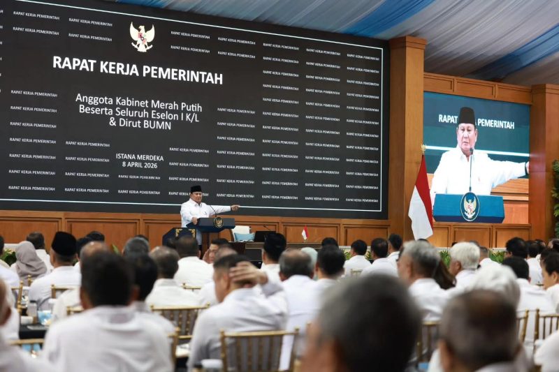 Keterangan Poto: Prabowo Subianto mengumpulkan seluruh anggota Kabinet Merah Putih di Istana Merdeka Jakarta (source Setkab RI)