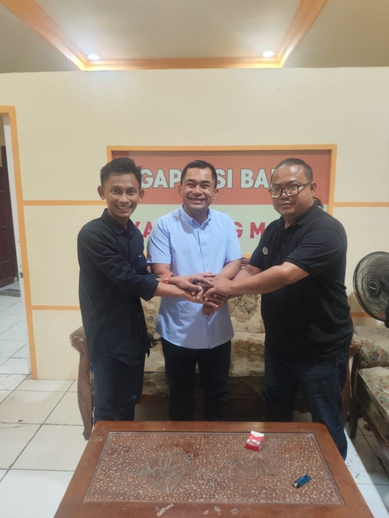 Doc. Istimewa dukungan Gapensi Bpc Karawang pada H. Rafiudin Firdaus 