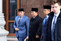 Keterangan Poto: Sekretaris Kabinet (Seskab) Teddy Indra Wijaya mendampingi Presiden Prabowo Subianto pada kunjungan kenegaraan di Moskow Rusia