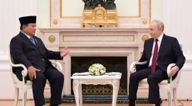 Keterangan Poto: Presiden Indonesia Prabowo Subianto berkunjung ke Rusia membahas bilateral dengan Presiden Federasi Rusia Vladimir Putin di Istana Kremlin Rusia