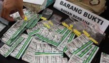 Keterangan Poto: Polres Karawang memberantas peredaran Obat Keras Tertentu