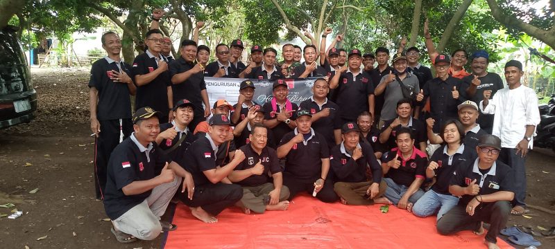 Keterangan Poto: (JKC) Jajaran Komunikasi Cengkong menggelar kegiatan halal bihalal di Kebon Rambutan, Dusun Kedungsari, Desa Cengkong, Kecamatan Purwasari, Kabupaten Karawang (doc.istimewa)