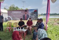 Keterangan Poto: Pipik Taufik Ismail Anggota DPRD Provinsi Jawa Barat dari Fraksi PDI Perjuangan Dapil Jabar X, menyerap aspirasi warga Sungai Buntu Kecamatan Pedes Karawang