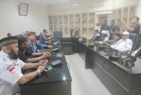 Keterangan Poto: Aliansi Organisasi Masyarakat (Ormas) Islam Kabupaten Karawang menggelar audiensi dengan Komisi I DPRD Kabupaten Karawang