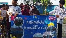 Keterangan Poto: SD Waringinjaya 03 Bekasi memperingati Hari Kartini