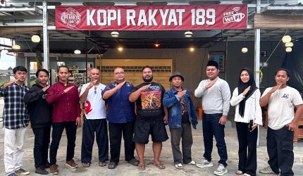 Keterangan Foto: Cucu Hidayat Ketua Gajah Muda Nusantara DPD Karawang