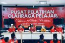 Keterangan Foto: Wakil Menteri Sosial Republik Indonesia Agus Jabo Priyono menghadiri pelepasan Kontingen Nasional Indonesia Garuda Baru Street Soccer yang akan mewakili Indonesia pada ajang Street Child World Cup di Mexico