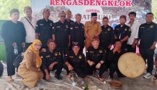 Keterangan Foto: Tradisi Hajat Bumi melalui pesta rakyat Babarit berlangsung semarak di Pendopo Bojong Tugu, Kecamatan Rengasdengklok