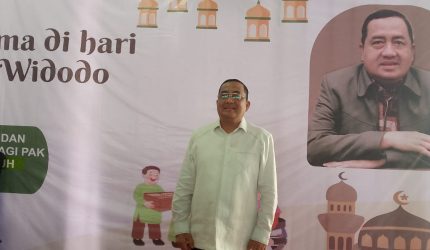 Keterangan Foto: H. Tulus Widodo pengusahaan Karawang saat HUT ke 58