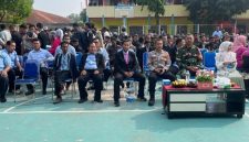 Keterangan Foto: 585 siswa dan siswi SMKN 3 Karawang dinyatakan lulus 100 persen pada tahun ajaran 2025/2026
