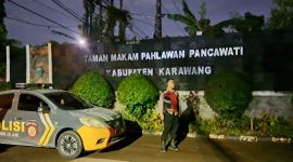 Keterangan Foto: Polsek Klari Polres Karawang mengintensifkan patroli malam melalui Kegiatan Rutin Yang Ditingkatkan (KRYD)
