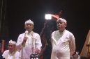 Keterangan Foto: Aep Syaepuloh dan Dedi Mulyadi kompak diacara kirab budaya binokasih