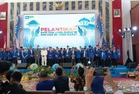 Keterangan Foto: Zulkifli Hasan Ketua Umum PAN resmi melantik dan mengukuhkan jajaran pengurus DPW Jawa Barat di Hotel Sutan Raja Bandung