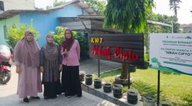 Keterangan Foto: Kelompok Wanita Tani (KWT) Mbah Cipto di Perumahan Bumi Telukjambe