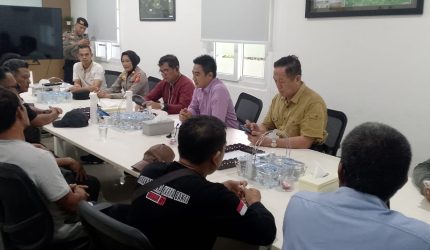 Keterangan Foto: ‎Karang Taruna Wanasari dan Warga Audiensi Desak PT TKH Buka Kembali Aktivitas Galian