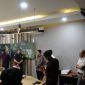 Keterangan Foto: Kejari Karawang melakukan siaran pers dugaan korupsi KPR BTN di Kartika Residence dan Citra Swarna Grande