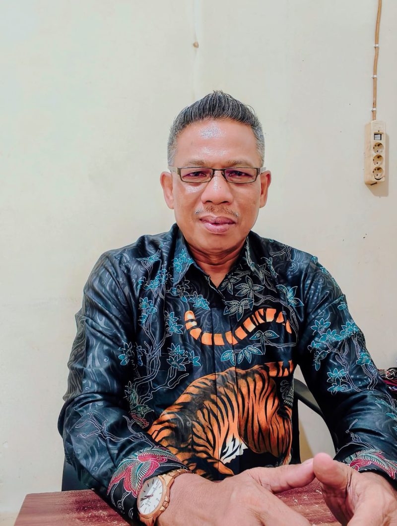 Ujang Suhana, SH
