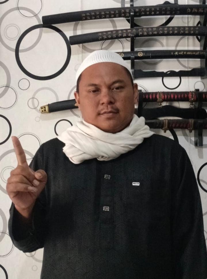 Ketua Forum Aliansi Ormas Islam Karawang Bersatu, Agus Iman