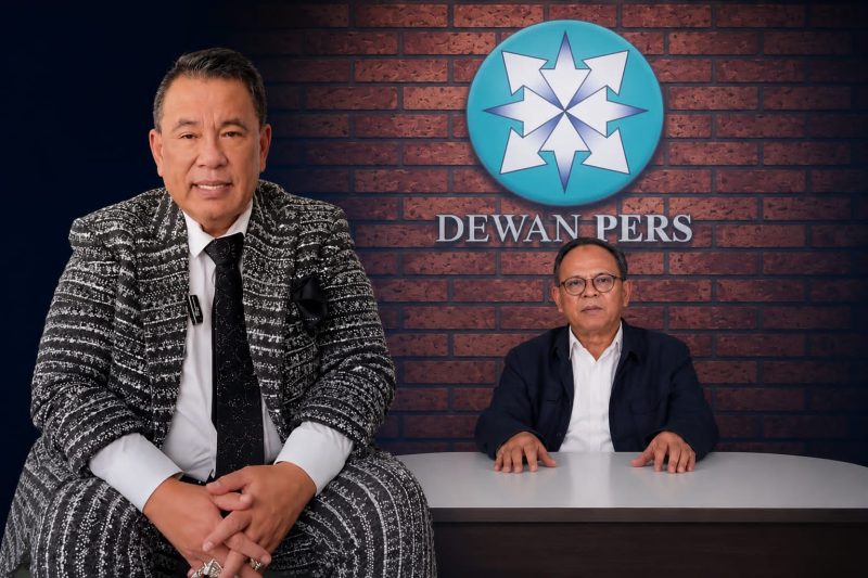 Keterangan Foto: Ketua Dewan Pers Komaruddin Hidayat dan Pengacara Hotman Paris Hutapea