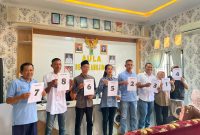 Keterangan Foto: Delapan Calon Anggota Keterangan Foto: Delapan Calon Anggota Badan Permusyawaratan Desa (BPD) Desa Kamojing, Kecamatan Cikampek, Kabupaten Karawang siap bertarung merebut hati masyarakat (doc istimewa) 