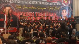 Foto bersama Ketua umum bersama jajaran