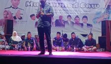 Dokumentasi : Peringatan Maulid Nabi Muhammad SAW di Desa Karyasari, Kecamatan Rengasdengklok, Kabupaten Karawang, berlangsung penuh suasana religius, Selasa (29/09/2026)