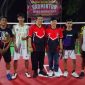 Dokumentasi : Turnamen bulu tangkis Natala Sumedha Cup 8 resmi berakhir setelah seluruh rangkaian pertandingan hingga babak final digelar di Kampung Bantar Kawung RT 002/RW 005, Kelurahan Nagasari, Kecamatan Karawang Barat, Kabupaten Karawang, Selasa malam (29/09/2026).