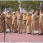 Dokumentasi : Pemerintah Kabupaten Karawang menggelar apel pagi rutin di lingkungan Sekretariat Daerah (Setda) Kabupaten Karawang pada Senin (28/09/2026).