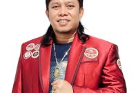 H. Ade Hidayat Ketua Umum F12
