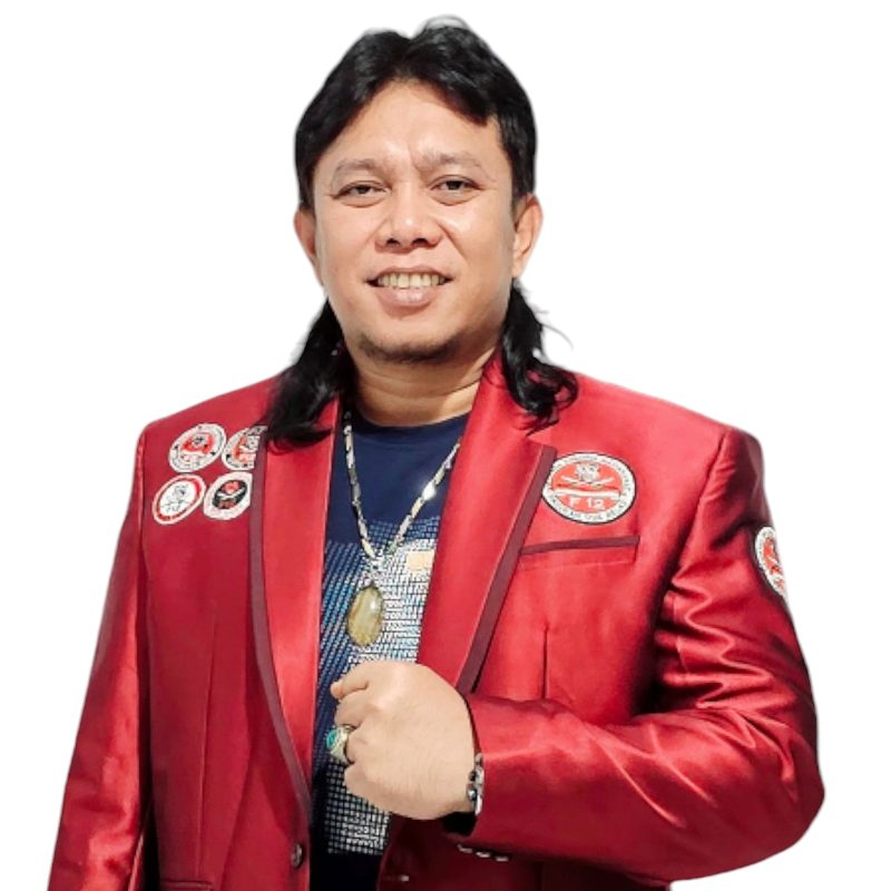 H. Ade Hidayat Ketua Umum F12