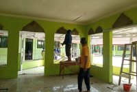 Proyek Rehabilitasi Mushola SMPN l Pakisjaya kabupaten Karawang yang sedang berjalan kini menjadi sorotan publik