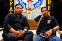 Keterangan foto: Ganjar Rohutomo, SH, Kabid Lingkungan Hidup 234 SC Karawang(kanan) dan Linal Wahyudi ketua DPC 234 SC Karawang (kiri)