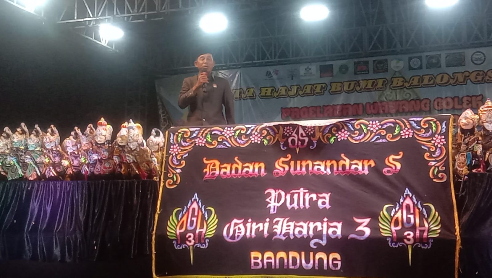 Dokumentasi Pada saat Anggota DPRD Kabupaten Karawang H.Karsim Memberikan Sambutan